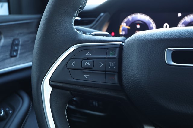 New 2027 Jeep Grand Cherokee Limited RWD image 13