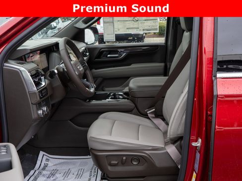 New 2026 GMC Yukon XL Elevation image 18