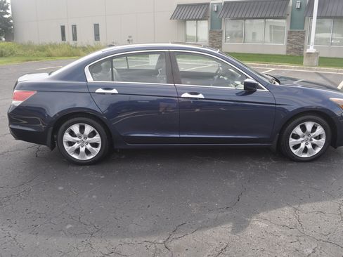 Used 2010 Honda Accord EX-L image 8