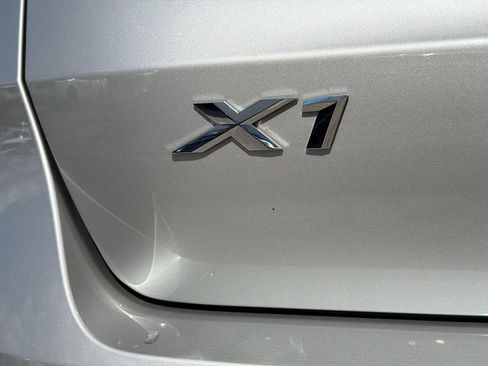 Used 2024 BMW X1 xDrive28i w/ Convenience Package image 11