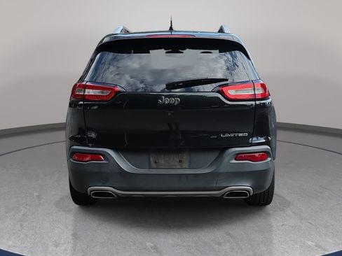 Used 2016 Jeep Cherokee Limited FWD image 2