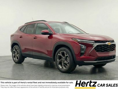 Used 2025 Chevrolet Trax LT