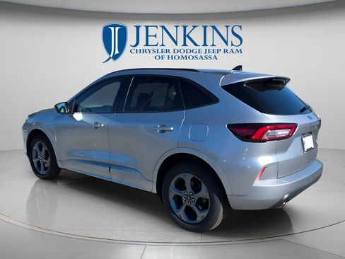 Used 2024 Ford Escape ST-Line AWD/4WD image 8