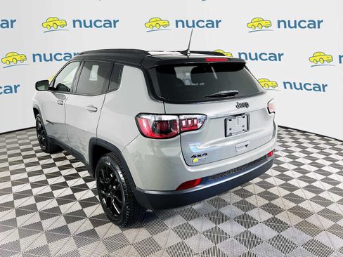 Used 2023 Jeep Compass Latitude AWD/4WD image 5