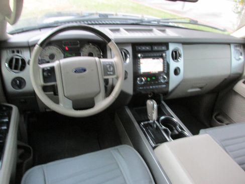 Used 2014 Ford Expedition EL Limited image 15
