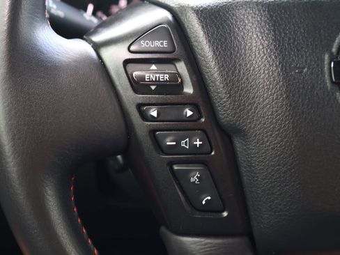 Used 2021 Nissan Titan PRO-4X w/ Pro-4x Convenience Package image 28