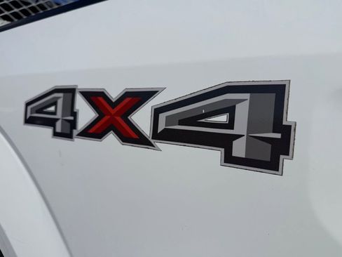 Used 2016 Ford F150 XLT AWD/4WD image 13
