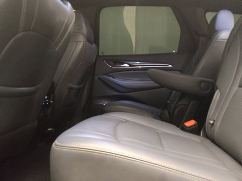 Used 2022 Buick Enclave Premium FWD image 18