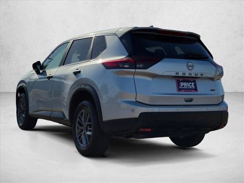 Used 2024 Nissan Rogue S AWD/4WD image 8