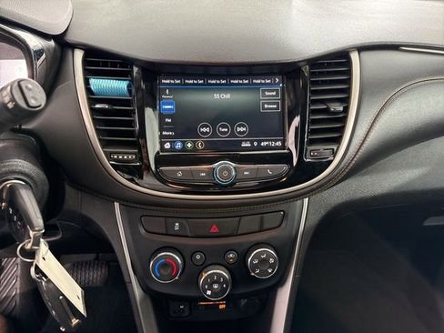 Used 2019 Chevrolet Trax LT image 25