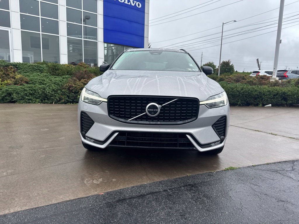 Used 2023 Volvo XC60 B5 Plus w/ Protection Package Premier AWD/4WD image 2