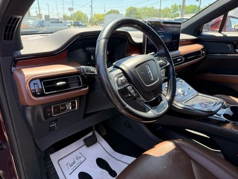 Used 2023 Lincoln Nautilus Reserve AWD/4WD image 20