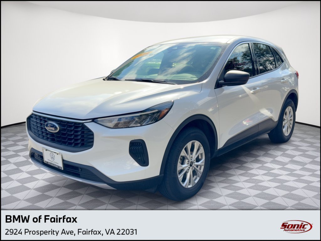 Used 2024 Ford Escape Active AWD/4WD image 1