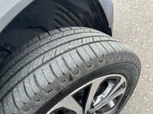 Used 2020 Subaru Forester Limited w/ Popular Package #3 image 18