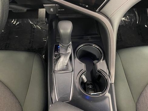 Certified 2018 Toyota Camry LE w/ Moonroof Package FWD image 16