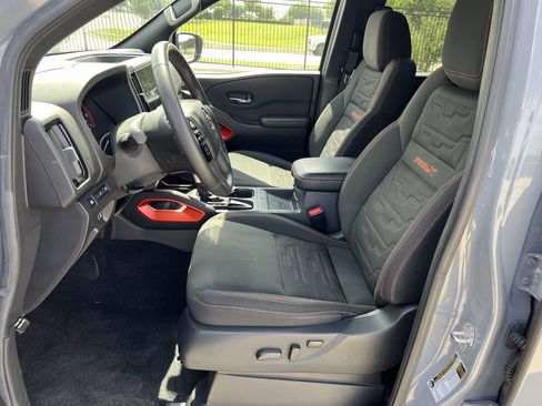 Used 2025 Nissan Frontier Pro-X w/ Pro Convenience Package RWD image 10
