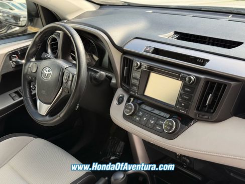Used 2018 Toyota RAV4 XLE FWD image 11