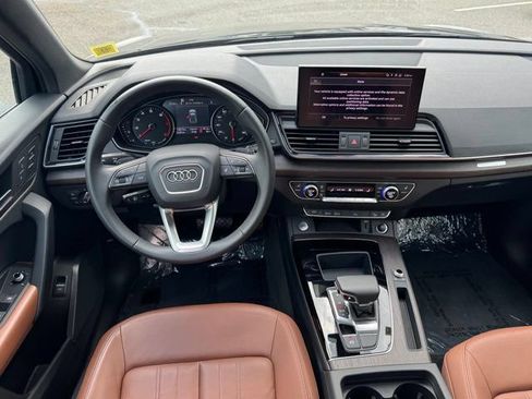 Certified 2023 Audi Q5 2.0T Premium w/ Convenience Package AWD/4WD image 14