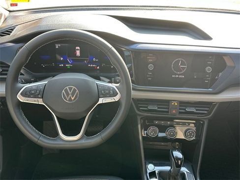 Certified 2023 Volkswagen Taos SE image 22