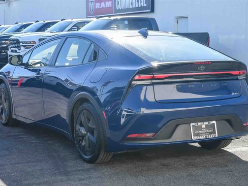 Used 2024 Toyota Prius Prime SE image 6