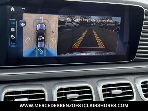 Used 2025 Mercedes-Benz GLS 450 4MATIC image 27