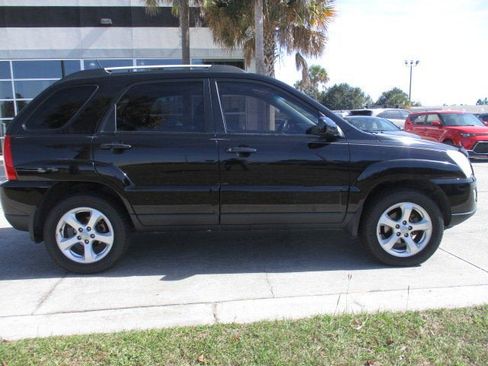 Used 2010 Kia Sportage EX image 2