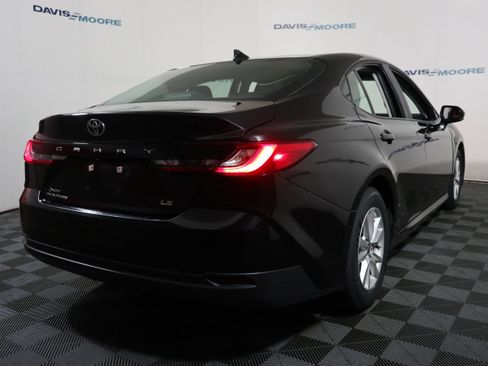 Used 2025 Toyota Camry LE FWD image 6