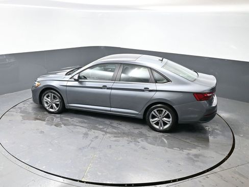 Used 2024 Volkswagen Jetta SE image 47