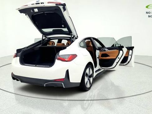 Used 2023 BMW i4 eDrive35 w/ Premium Package RWD image 18