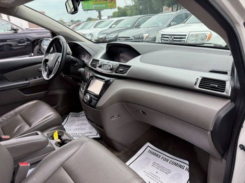 Used 2017 Honda Odyssey EX-L image 41