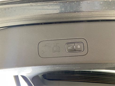 Used 2023 Lincoln Aviator Reserve w/ Class IV Trailer Tow Package image 11