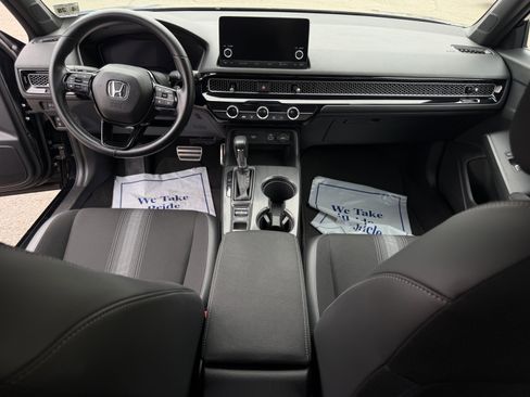 Used 2023 Honda Civic Sport image 13