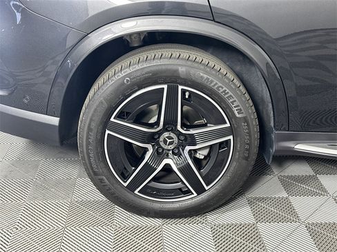 Certified 2024 Mercedes-Benz GLC 300 image 19