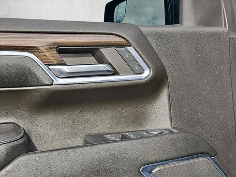 Certified 2024 Chevrolet Silverado 1500 LT AWD/4WD image 12