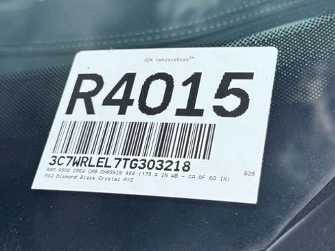 New 2026 RAM 4500 4x4 Crew Cab DRW w/ Laramie Trim Package image 33