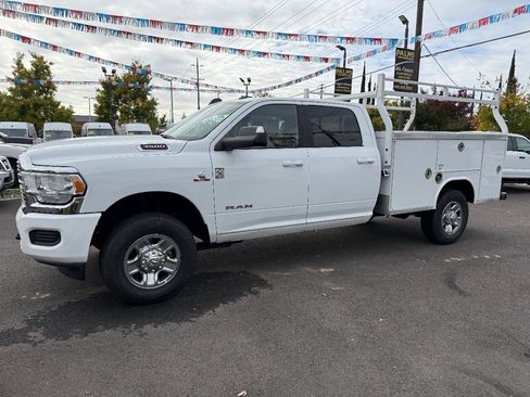 Used 2021 RAM 3500 Big Horn image 3