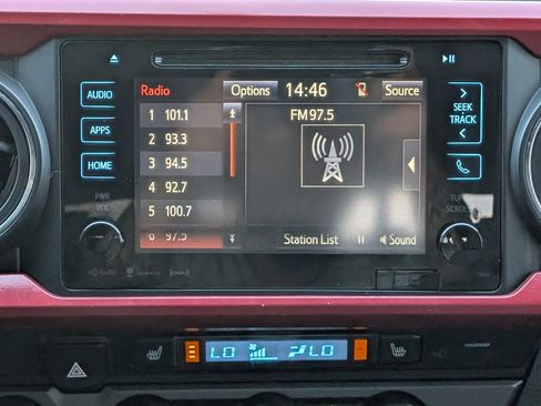 Used 2016 Toyota Tacoma SR image 16