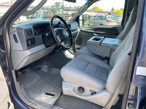 Used 2004 Ford F250 XLT AWD/4WD image 10