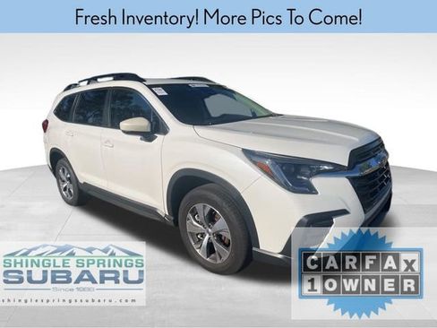 Used 2025 Subaru Ascent Premium image 1