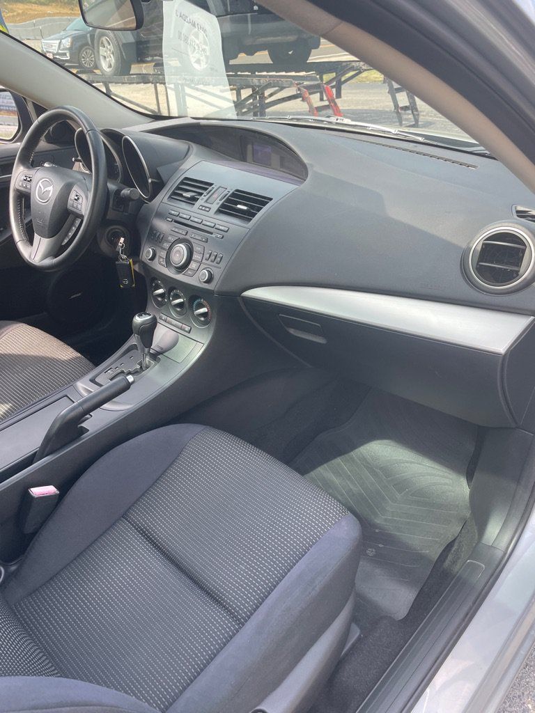 Used 2012 MAZDA MAZDA3 i Touring FWD image 21
