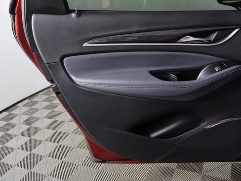 Used 2024 Buick Enclave Premium image 25