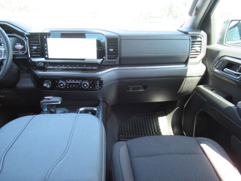Used 2024 Chevrolet Silverado 1500 RST w/ Z71 Off-Road Package AWD/4WD image 15