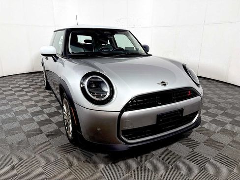 Used 2025 MINI Cooper S FWD image 2