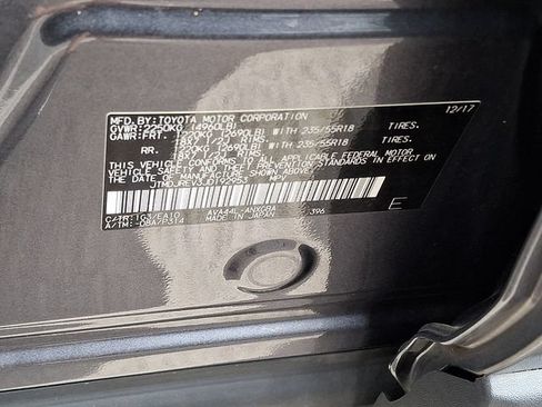 Used 2018 Toyota RAV4 Limited AWD/4WD image 27
