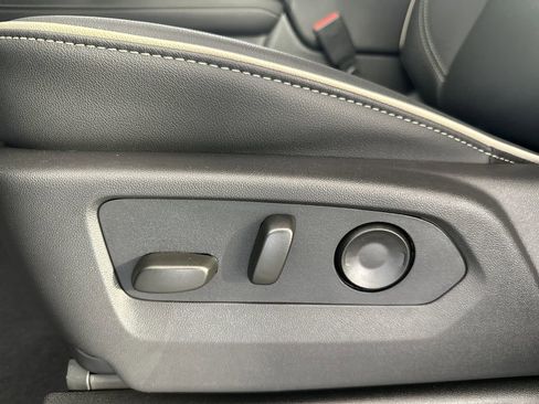 New 2026 GMC Yukon XL Elevation image 15