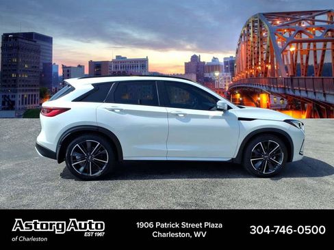 Used 2023 INFINITI QX50 Sport AWD/4WD image 2