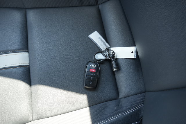 Used 2025 Toyota Camry SE FWD image 43