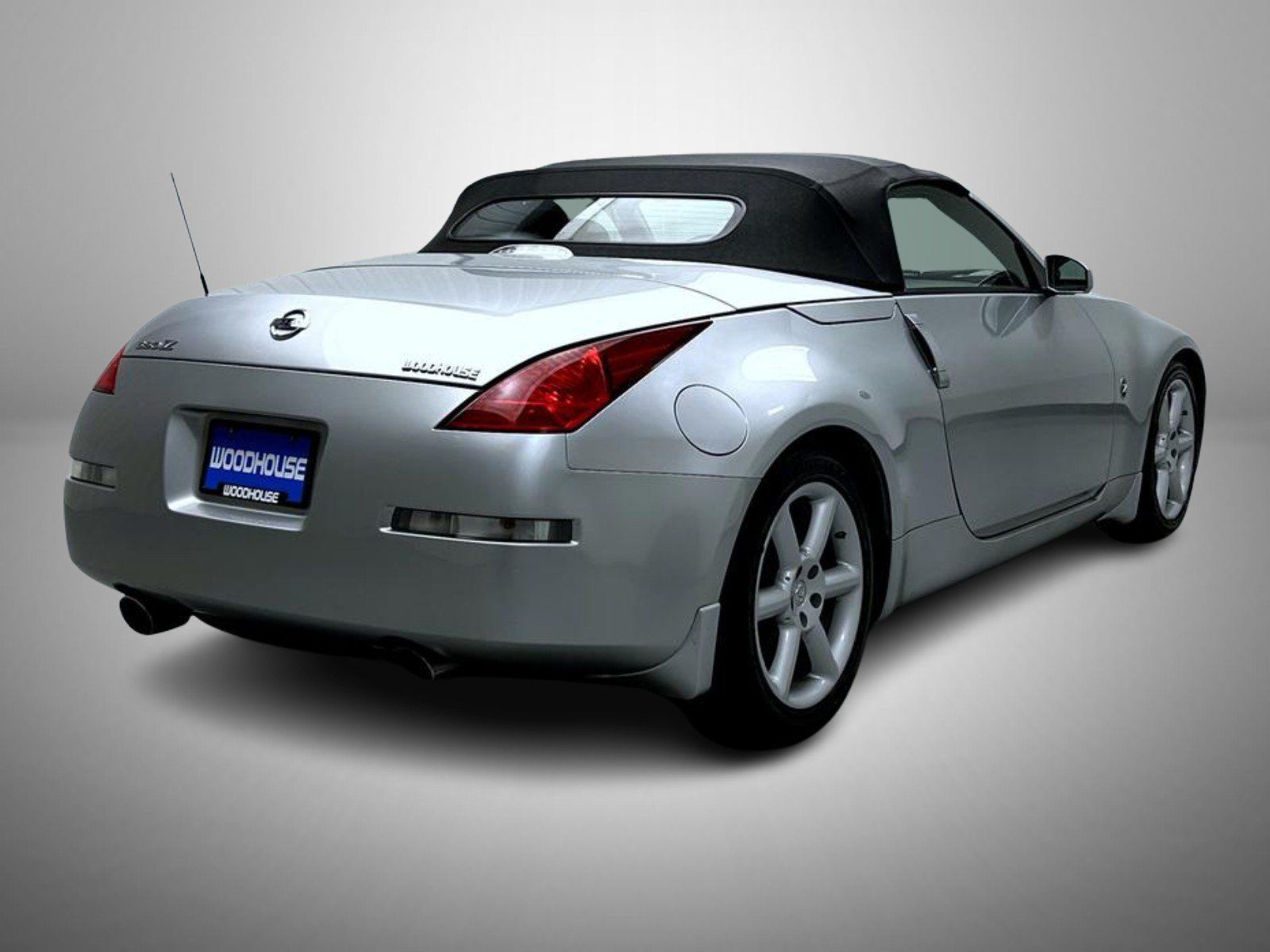 Used 2005 Nissan 350Z Grand Touring RWD image 5