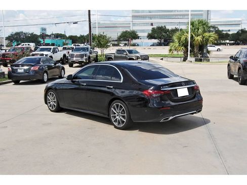Used 2022 Mercedes-Benz E 350 Sedan image 5