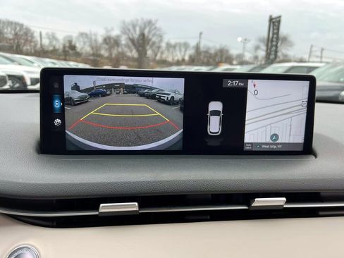 Certified 2022 Genesis GV70 2.5T w/ Cargo Package image 24